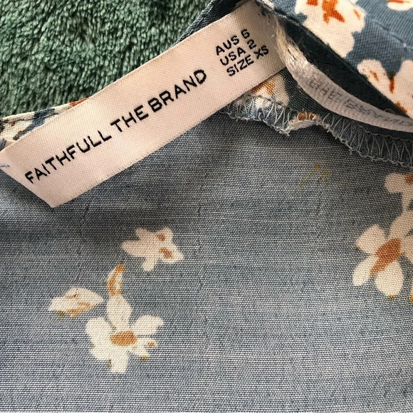 Faithfull the Brand Chloe Corn Flower Midi Dress 2 - Picture 10 of 15